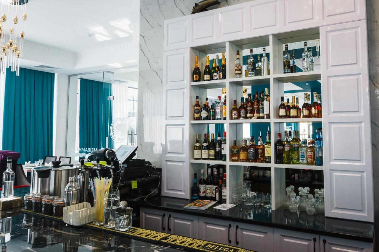 Atyraū Beluga Hotel מראה חיצוני תמונה