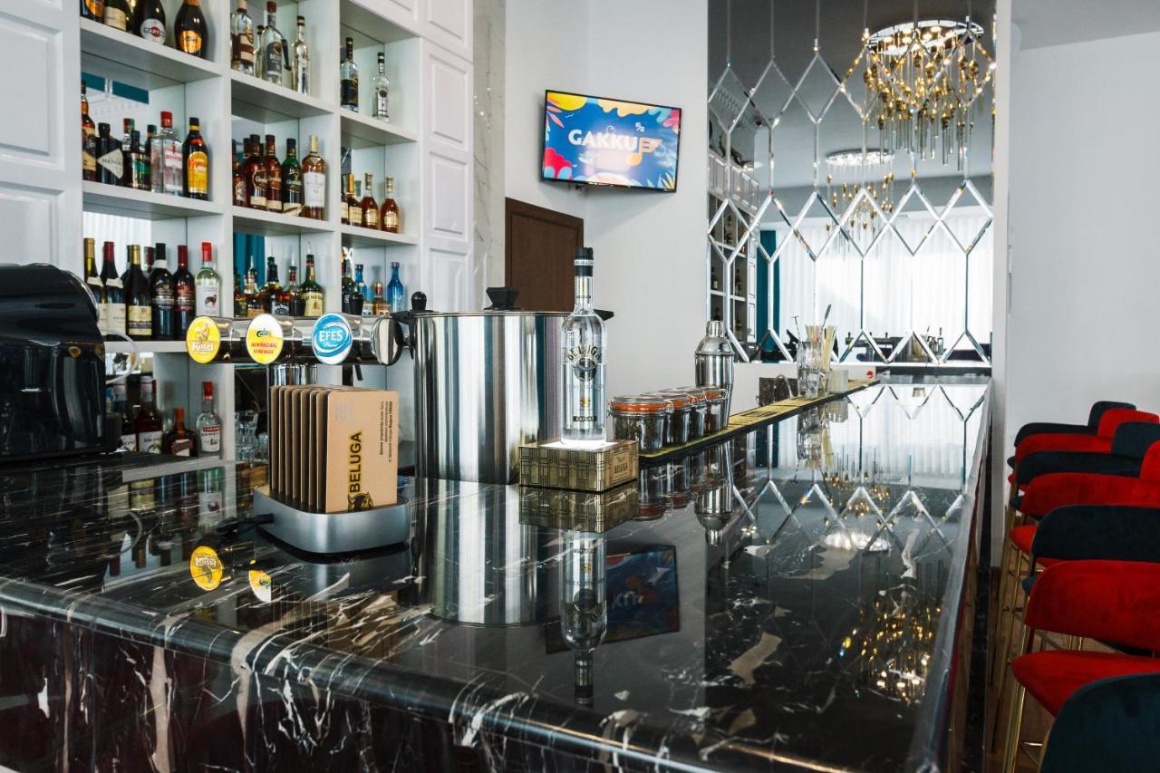 Atyraū Beluga Hotel מראה חיצוני תמונה